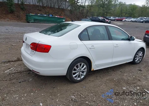 2011 Volkswagen Jetta Se z USA, uszkodzony, nr VIN 3VWDZ7AJ7BM327435
